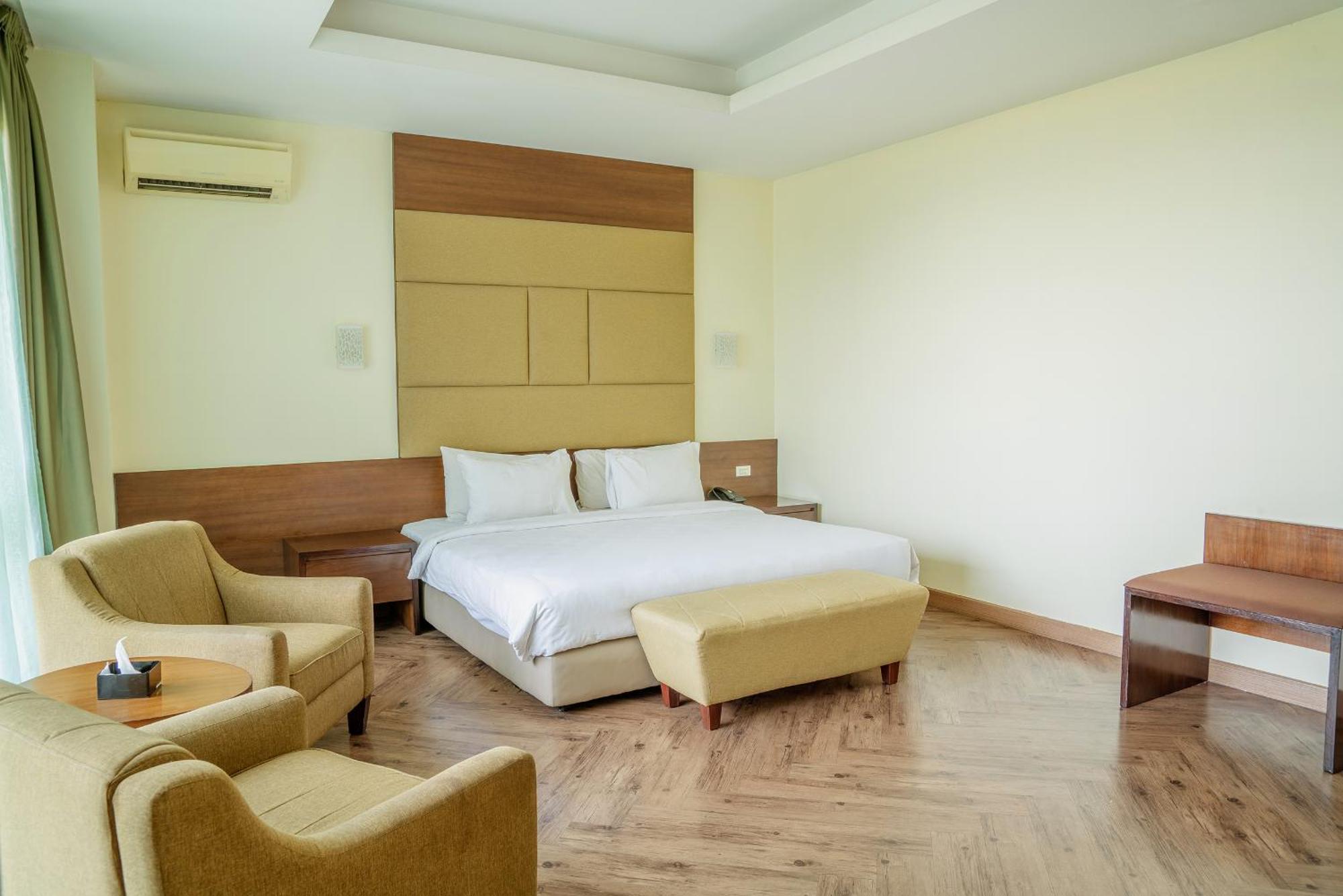 Hotel Alia Cikini Jakarta Exterior photo