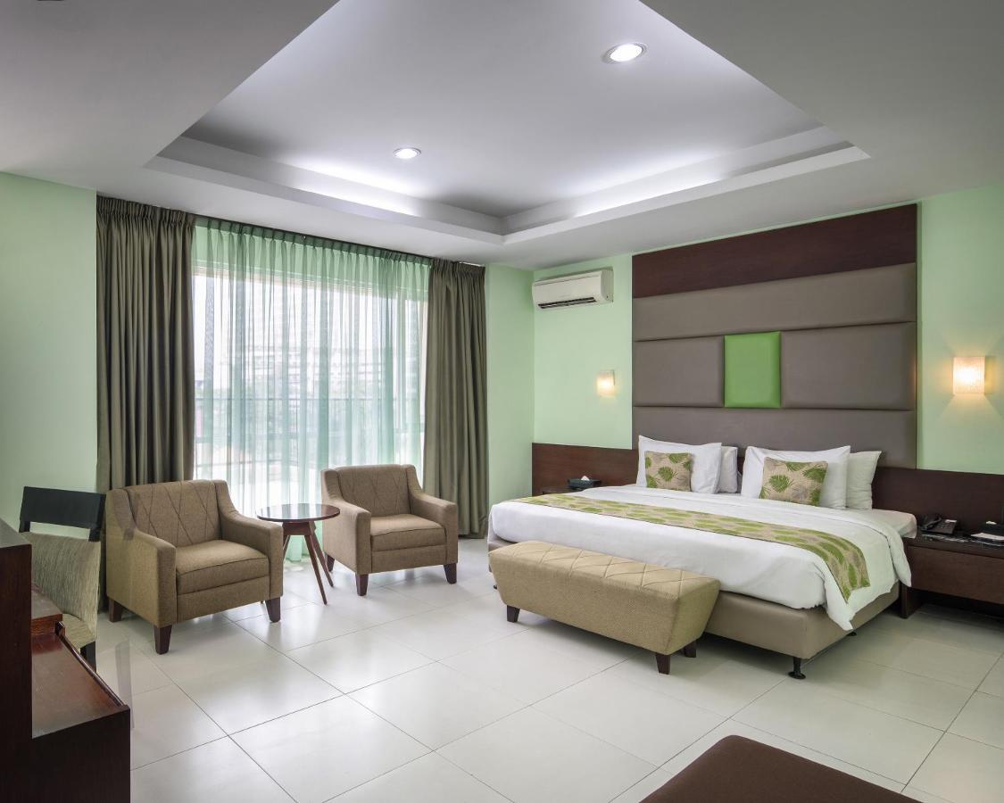 Hotel Alia Cikini Jakarta Exterior photo